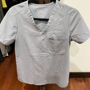 Figs Platinum Scrub Top S